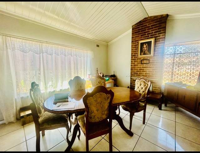 3 BEDROOM HOUSE FOR SALE IN VANDERBIJLPARK CW 5